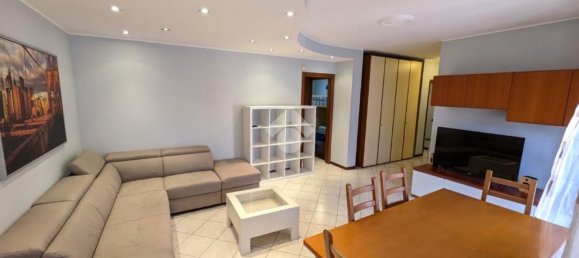 3 rooms Apartment in Milan, Italy No. 263945 6