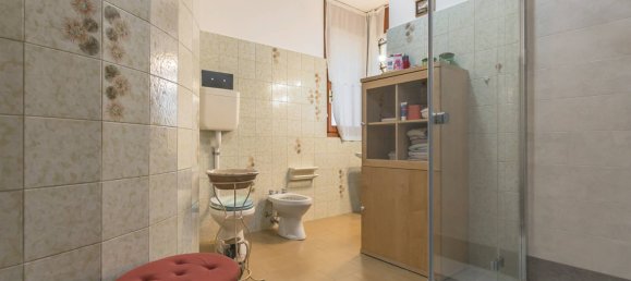 2 bedrooms Apartment in Bergamo, Italy No. 334651 9