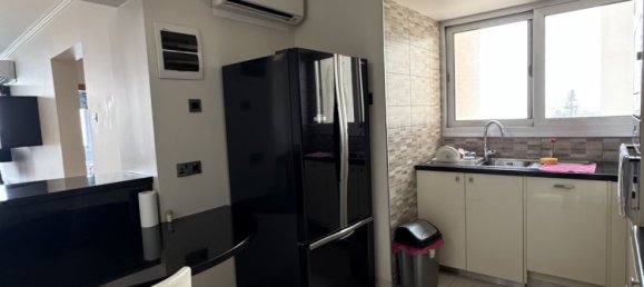 Квартира с 2 спальнями в Ларнака, Кипр № 26040 3