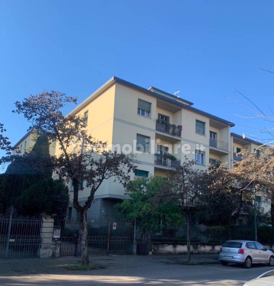 2 bedrooms Apartment in Modena, Italy No. 258256