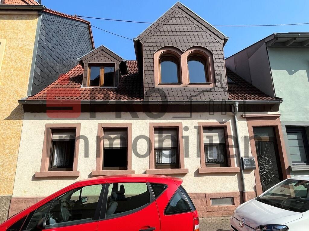 Adosado de 6 habitaciónes en Saarbrucken, Germany No. 346157