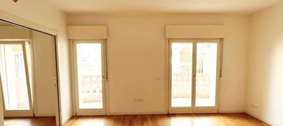 5 bedrooms Apartment in Vicenza, Italy No. 336385 10