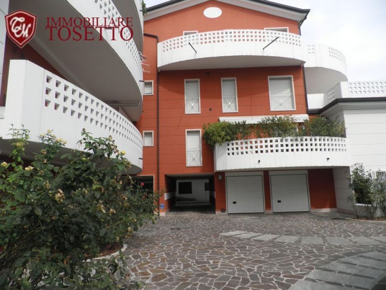 5 bedrooms Apartment in Vicenza, Italy No. 336385