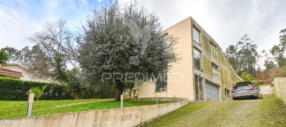 3 bedrooms House in Padim da Graca, Portugal No. 97723 25