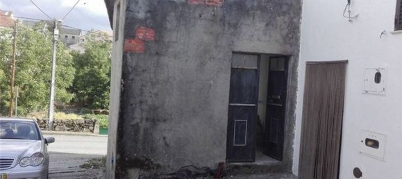 2 bedrooms House in Almeida, Portugal No. 33372 5