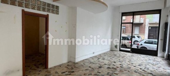 2 rooms Apartment in Turin, Italy No. 313215 6