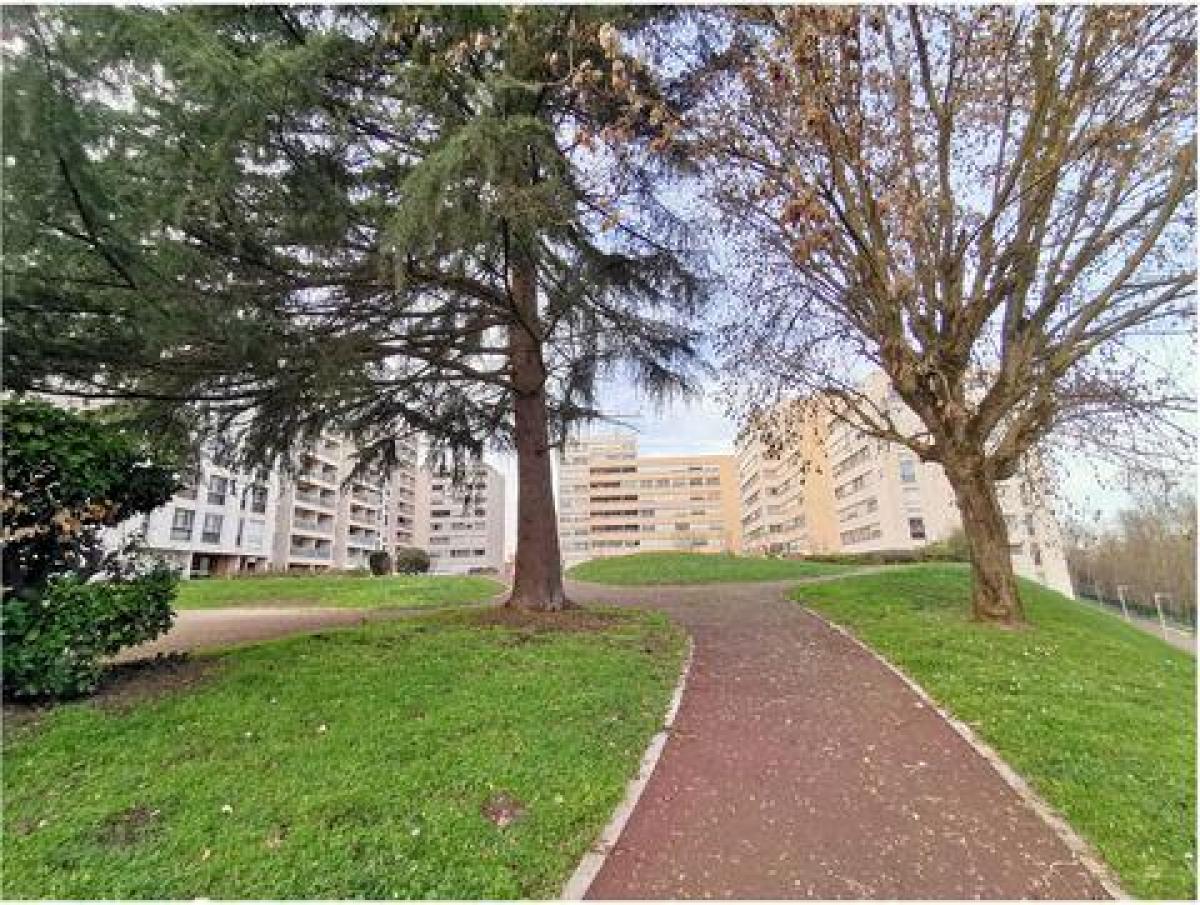 Apartamento com 2 quartos em condomínio em Pontoise, France N.º 32834