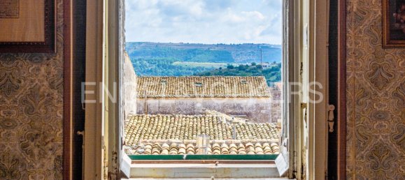 4 Schlafzimmer Wohnung in Ragusa, Italy, Nr. 92809 4