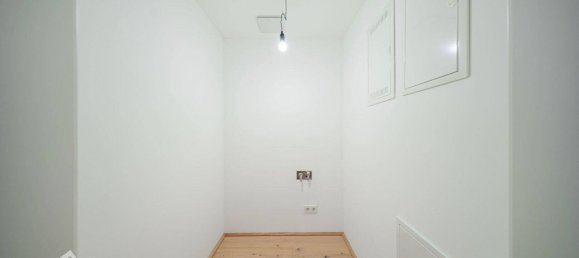 2 rooms Apartment in Vienna, Austria No. 180887 9