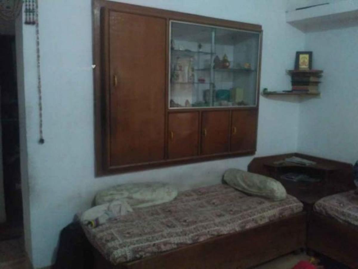 Studio à Amdavad, India No. 4172