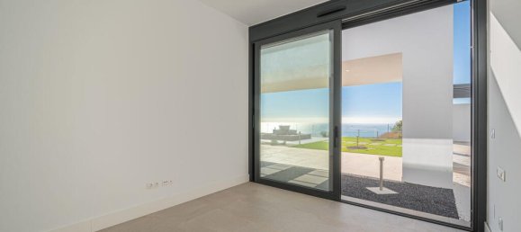 4 bedrooms Villa in Mijas, Spain No. 173024 8