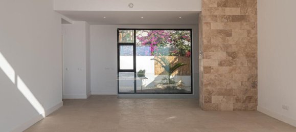 4 bedrooms Villa in Mijas, Spain No. 173024 4