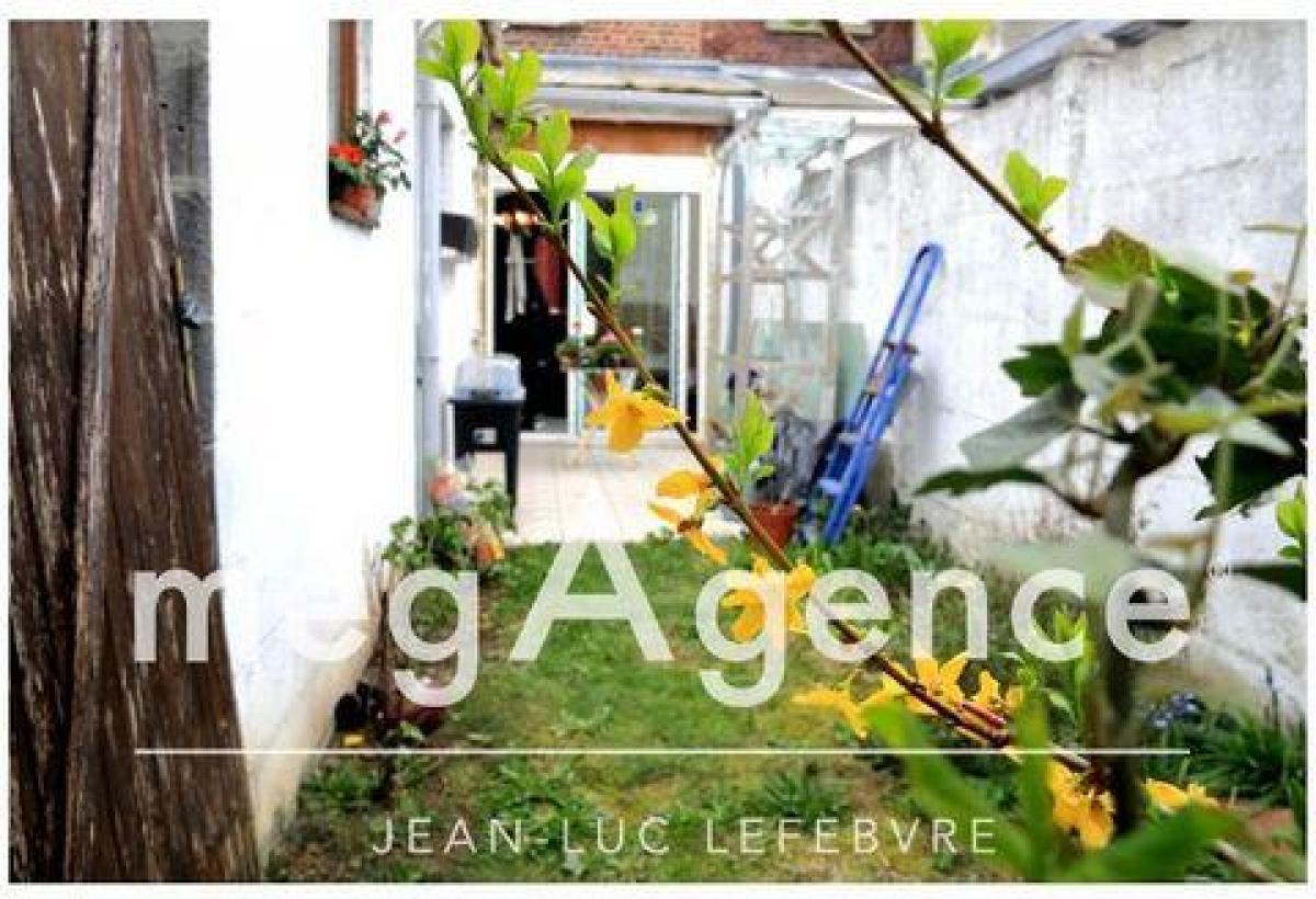 Casa de 3 dormitorios en Wattrelos, France No. 25516