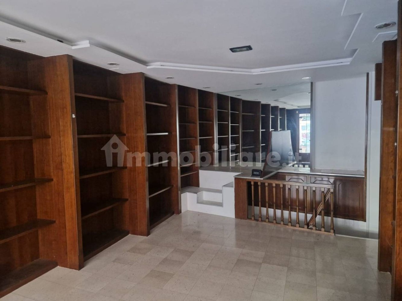 2 rooms Commercial property in Sedico, Italy No. 284573