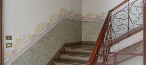 1 bedroom Apartment in Turin, Italy No. 186162 4