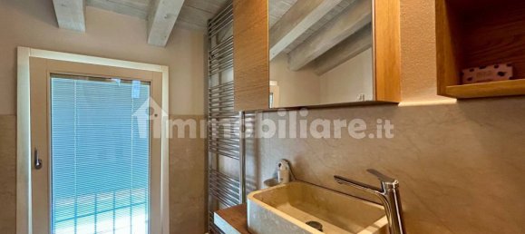 2 bedrooms Villa in Trenzano, Italy No. 135254 4