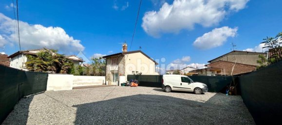 2 bedrooms Villa in Trenzano, Italy No. 135254 11