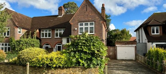 4 bedrooms House in Beckenham, United Kingdom No. 1123 10