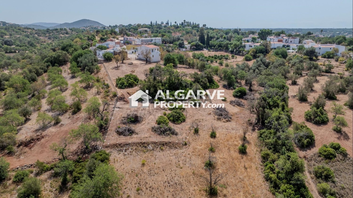  Land in Loule, Portugal No. 237034