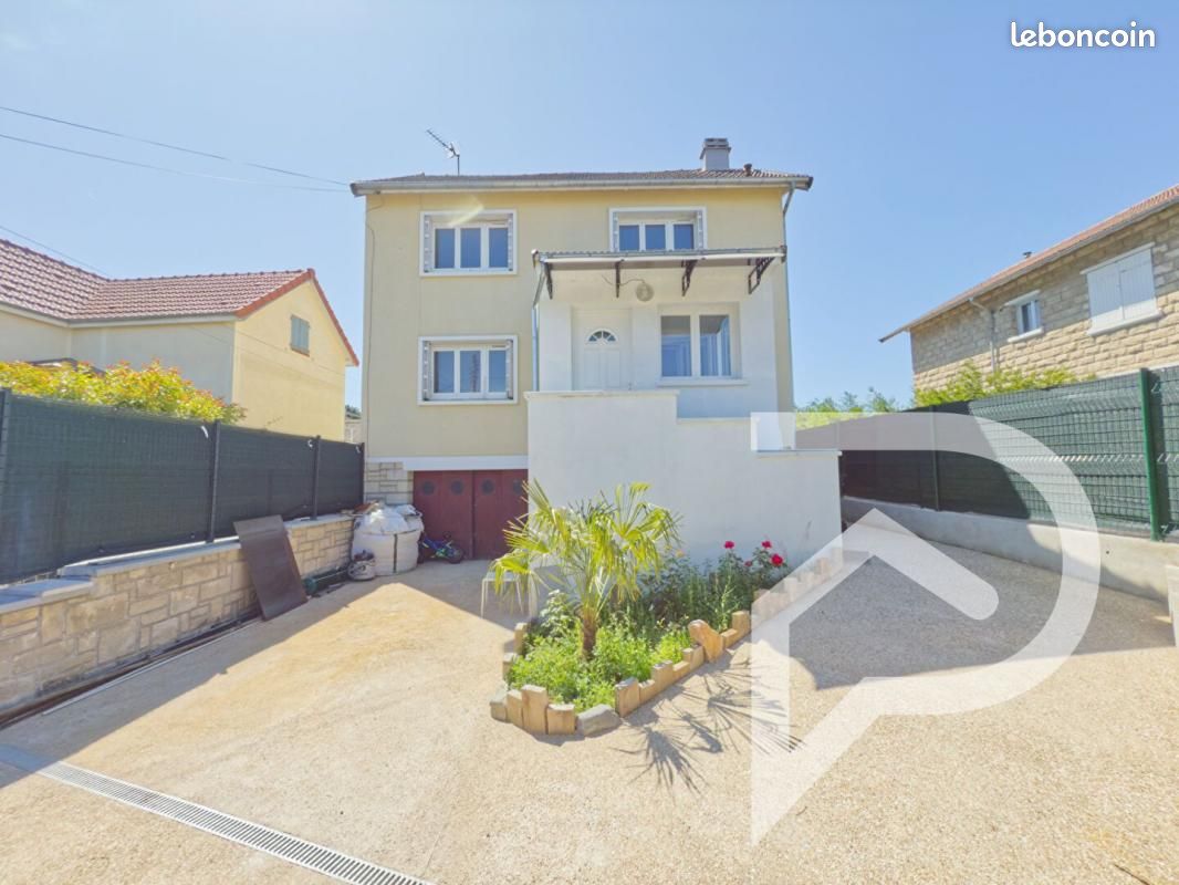 5 chambres Maison à Beaumont-sur-Oise, France No. 333331