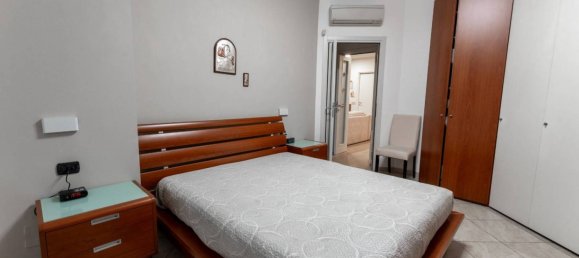 Apartamento de 1 dormitorio en Cinisello Balsamo, Italy No. 348769 8