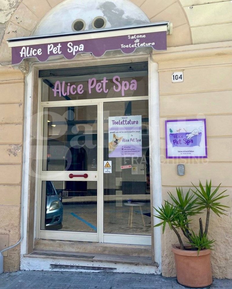 Propiedad comercial de 1 habitación en Sassari, Italy No. 308420