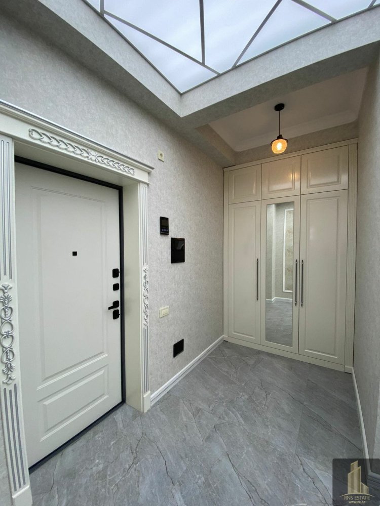 3 bedrooms Apartment in Yasamal, Azerbaijan No. 2100