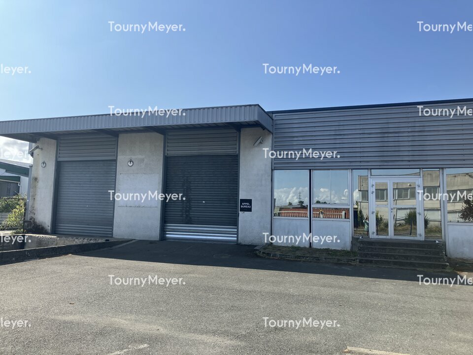 2853m² Commercial property in Bordeaux, France No. 298467