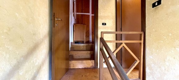 72m² Building in Budrio, Italy No. 370042 9