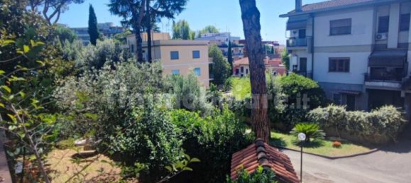 2 bedrooms Apartment in Rome, Italy No. 300914 5