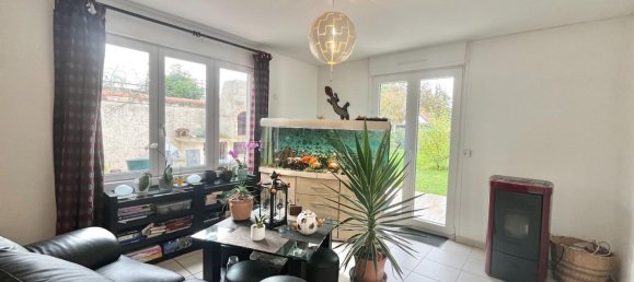 2 bedrooms Apartment in Morhange, France No. 223132 4