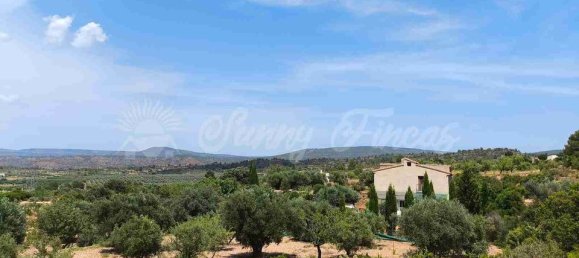 3 bedrooms House in Valencia, Spain No. 170327 2