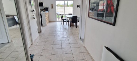 Casa de 4 dormitorios en Fontaine-les-Gres, France No. 56935 14