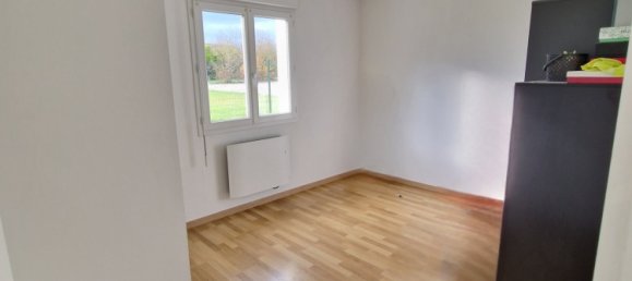 Casa de 4 dormitorios en Fontaine-les-Gres, France No. 56935 13