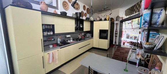 5 rooms Villa in Piacenza, Italy No. 143536 10