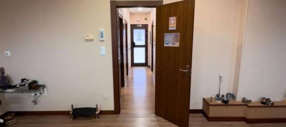 Gewerbliche Immobilie in Colindres, Spain 85m², Nr. 168490 2