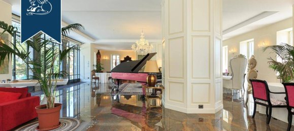 4 bedrooms Villa in Villa d'Adda, Italy No. 370931 14