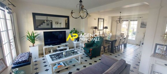 4 bedrooms House in Bezons, France No. 163846 14