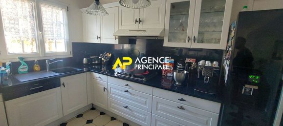 4 bedrooms House in Bezons, France No. 163846 37