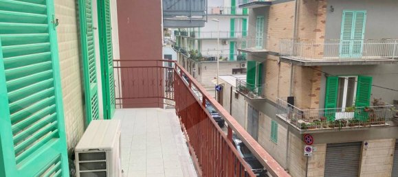 3غرفة شقة في Giovinazzo, Italy رقم 24952 3