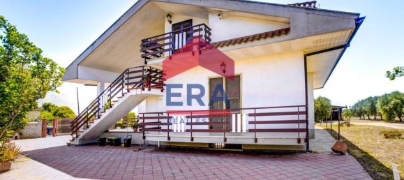 3 غرف نوم فيلا في Pomezia, Italy رقم 375448 3