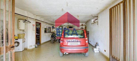 3 غرف نوم فيلا في Pomezia, Italy رقم 375448 24