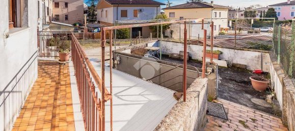 4 Schlafzimmer Haus in Vigasio, Italy, Nr. 142875 9