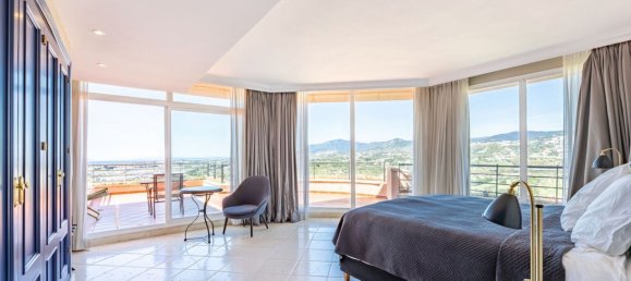 5 bedrooms Penthouse in Marbella, Spain No. 34173 17