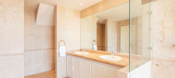 5 bedrooms Penthouse in Marbella, Spain No. 34173 20