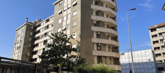 Студия в Милан, Италия № 246272 27