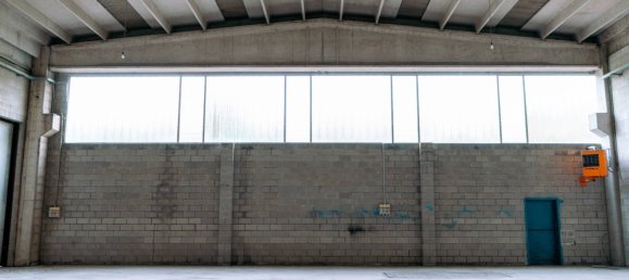 Almacén en Locate Varesino, Italy 670 m² No. 84450 8