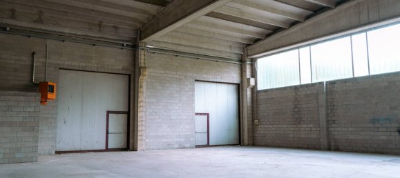 Almacén en Locate Varesino, Italy 670 m² No. 84450 5