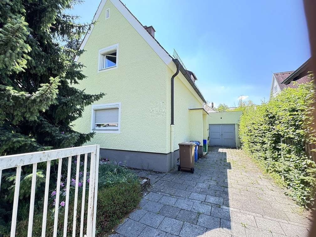  Land in Munich, Germany No. 315082