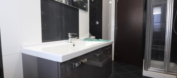 5 rooms House in L'Aquila, Italy No. 230680 16